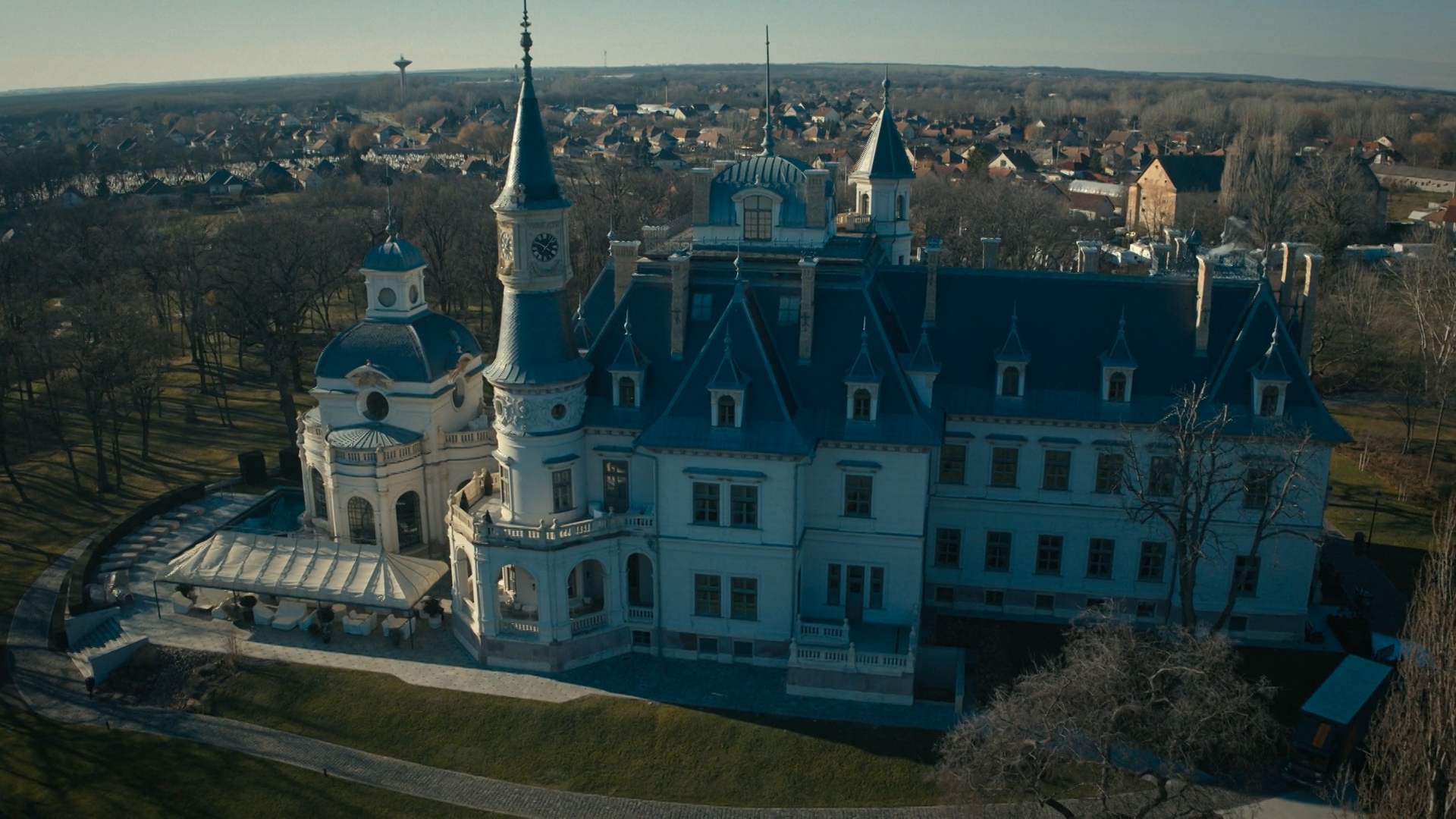Still 8